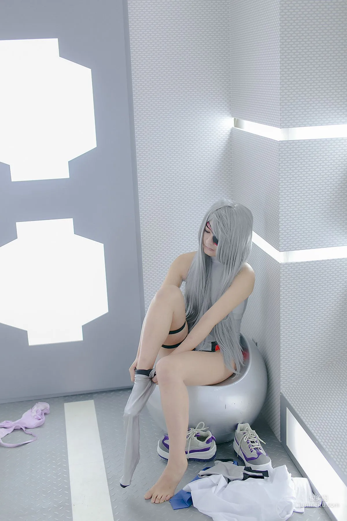 円ちゃみ 《Infinite Stratos》Laura Bodewig [sophillia] 寫真集 49