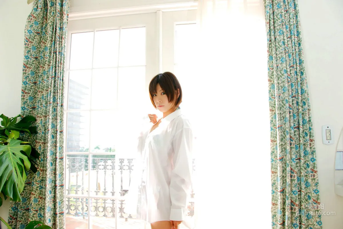 橘みなみ (Tachibana Minami) 《賭場少女》理歐・羅倫斯 3Sets 寫真集 61