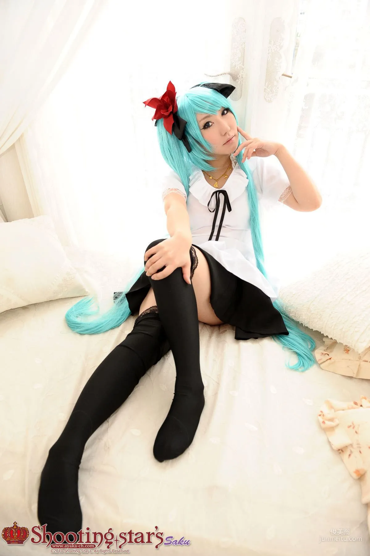 サク (Saku) 《VOCALOID》Hatsune Miku 2 [Shooting Star's] 寫真集 17