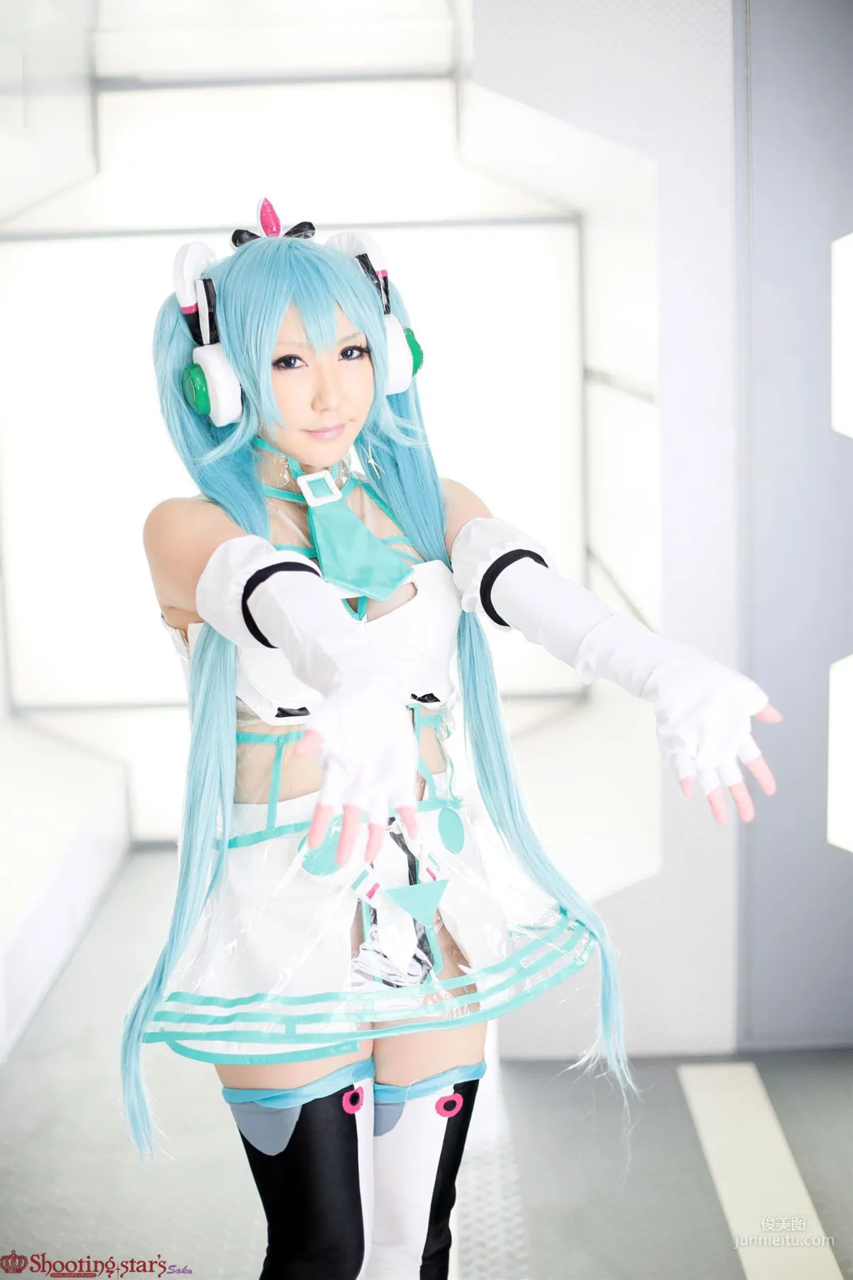 绫香 (サク) 《VOCALOID》初音ミク+鏡音リン [Shooting Star's] 寫真集 38