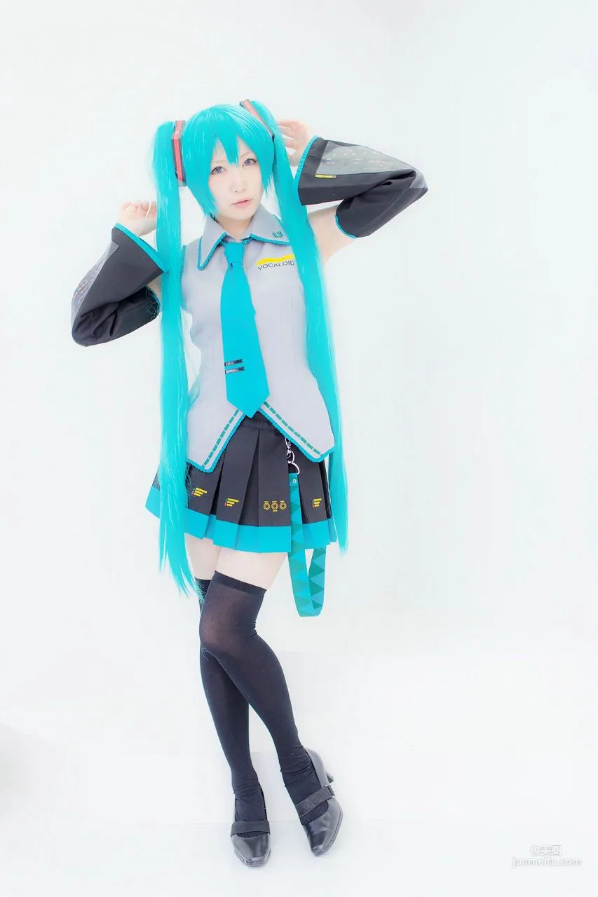 LeChat(るしゃ) 《VOCALOID》 [踊るねこ人間] 写真集1
