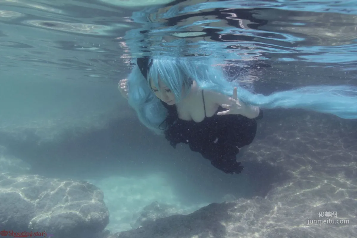 サク (Saku) 《VOCALOID》Miku+GUMI+MEIKO [Shooting Star's] 寫真集 44