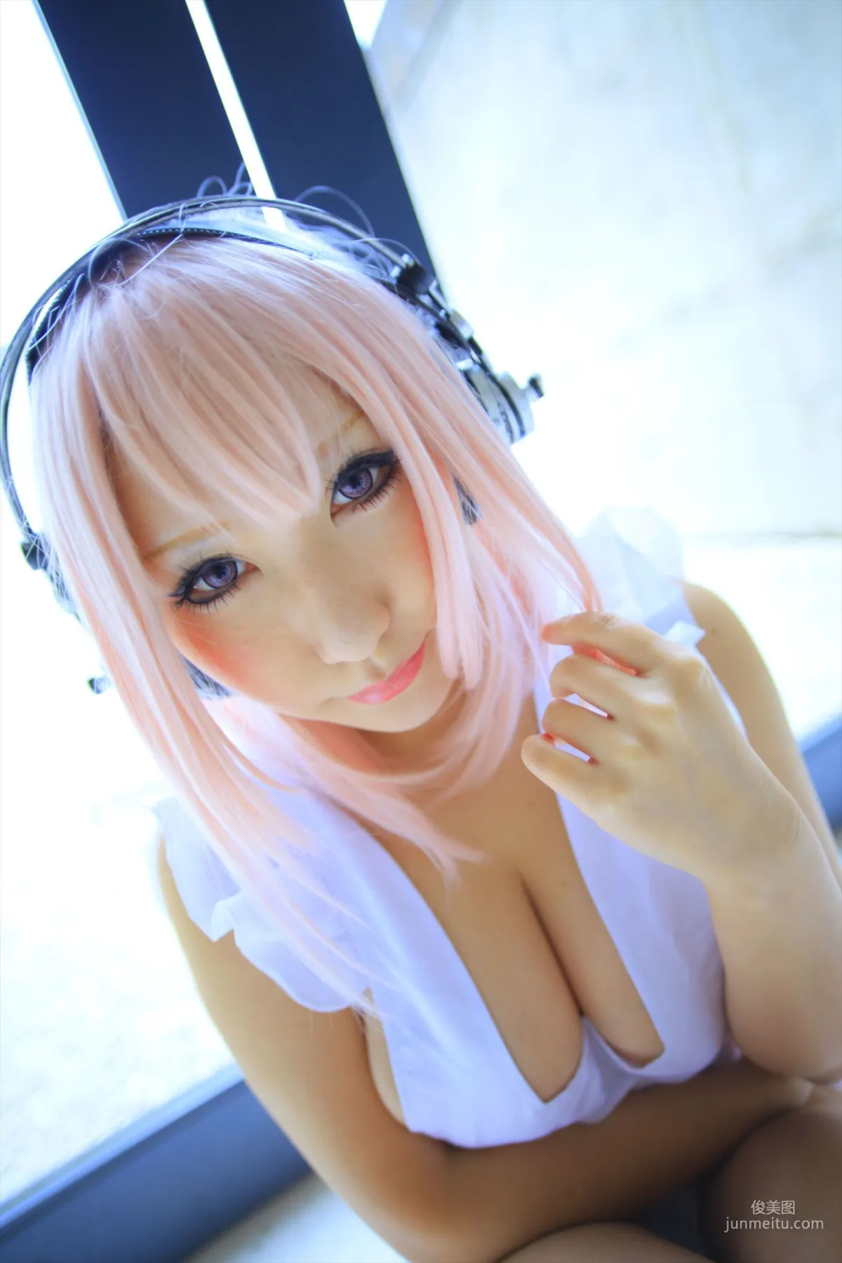 サク (Saku) 《Sonicomi》Super Sonico [Shooting Star's] 寫真集 125