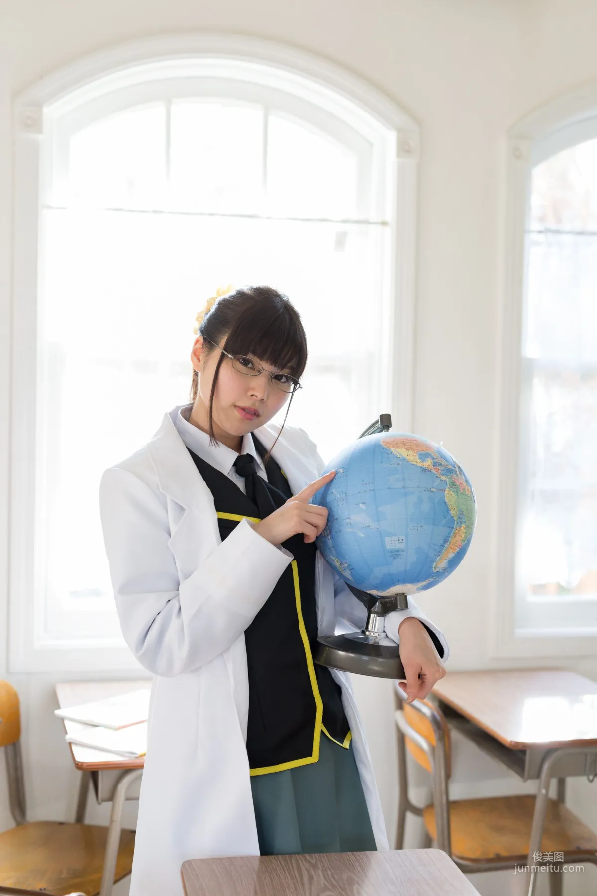 彩城ゆりな (彩城優裡菜) 《僕は友達が少ない》Shiguma Rika(志熊理科) [bit(ビット)] 寫真集 24
