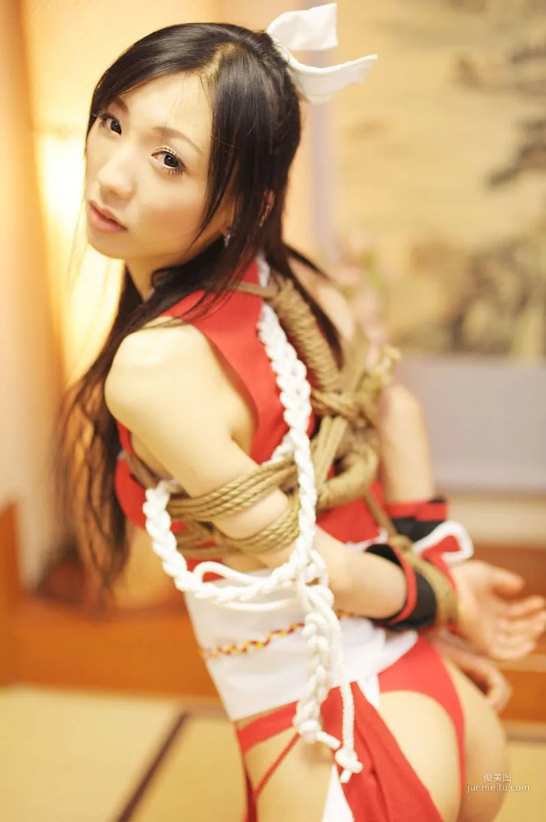 華群みさき 《KING OF FIGHTERS》MAI SHIRANUI 寫真集 26