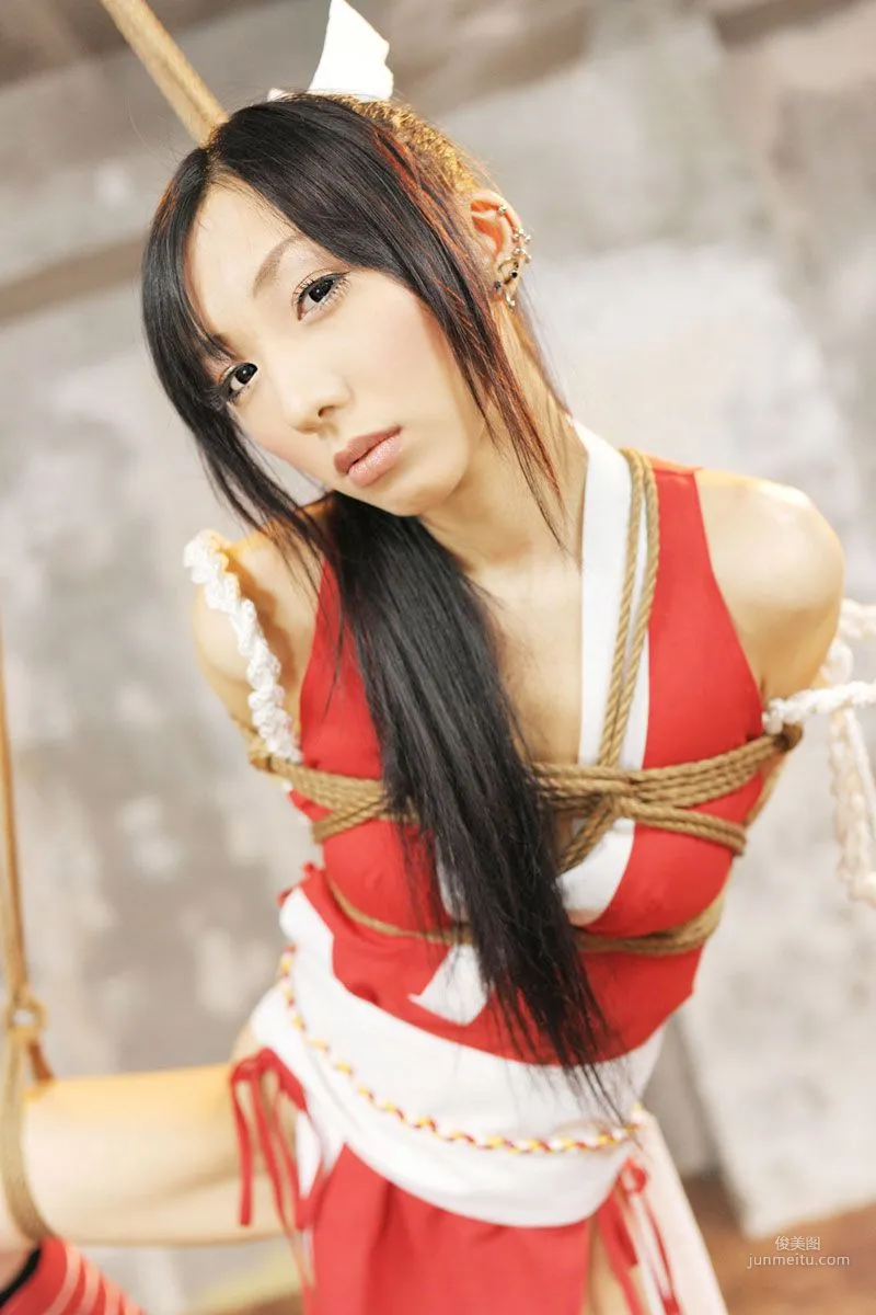 華群みさき 《KING OF FIGHTERS》MAI SHIRANUI 寫真集 40