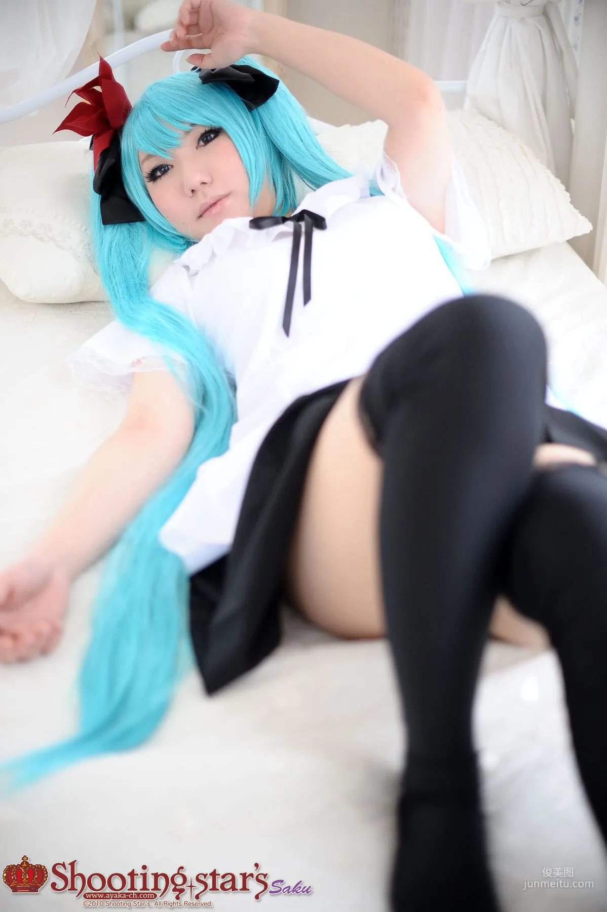 サク (Saku) 《VOCALOID》Hatsune Miku 2 [Shooting Star's] 寫真集 14