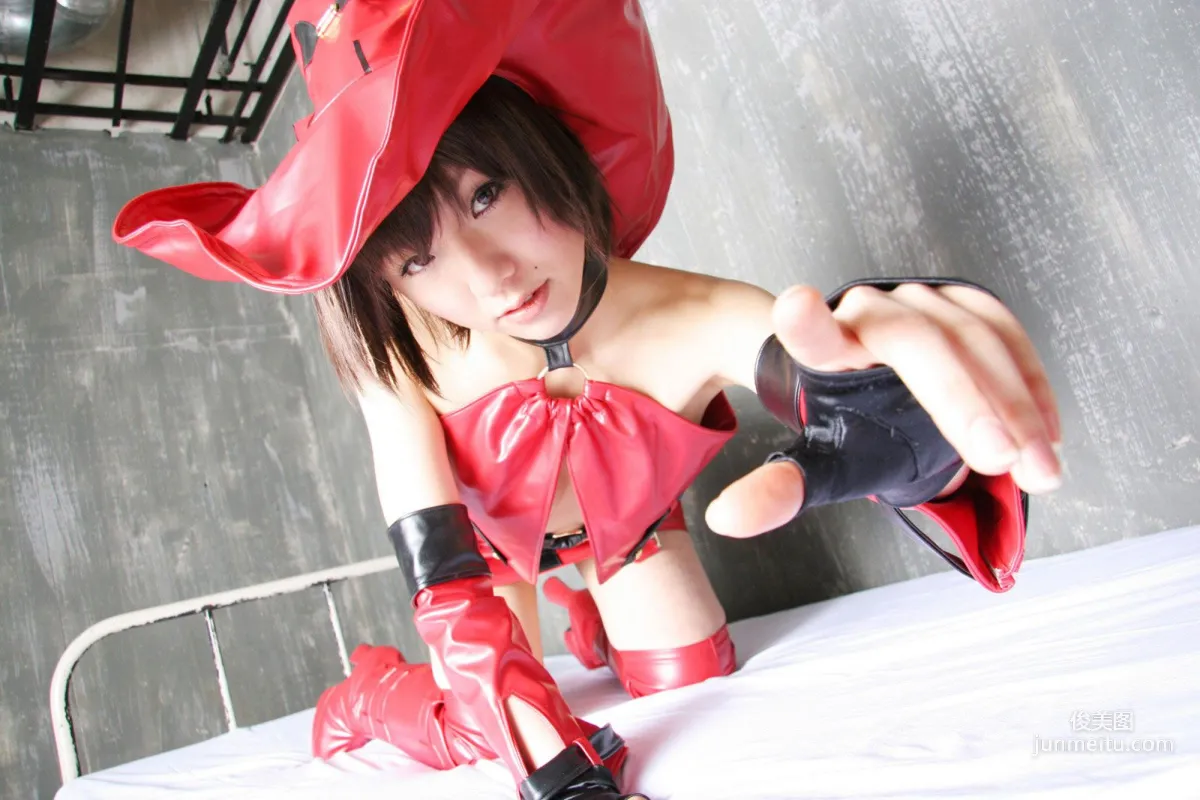 華群みさき(Hanamura Misaki) 《Guilty Gear》 Dizzy [HONEY BUNNY] 寫真集 84