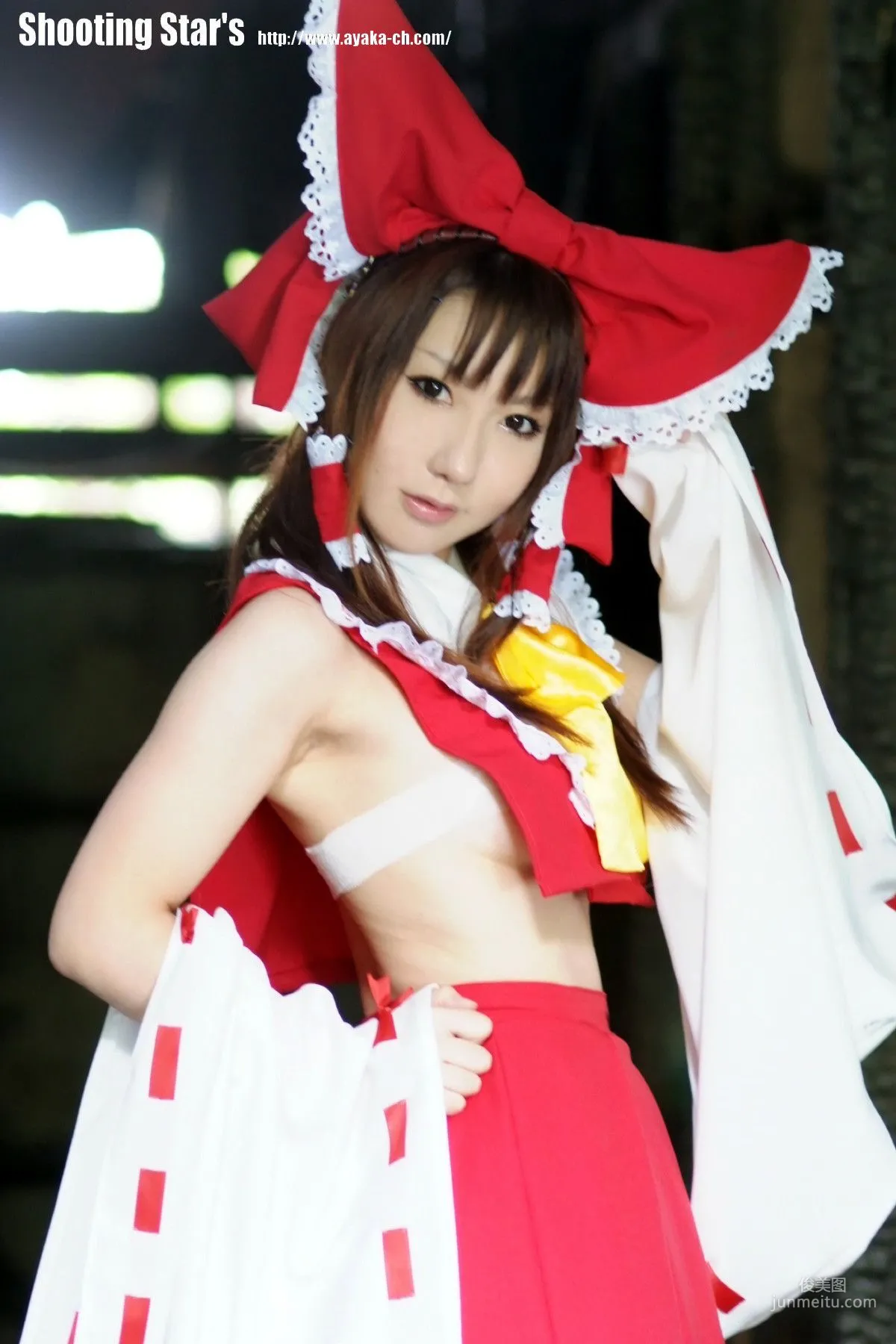 绫香 (Saku サク) 《東方Project》博麗霊夢 Reimu Hakurei 寫真集 68