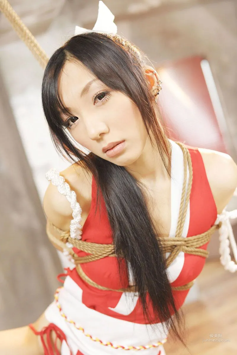 華群みさき 《KING OF FIGHTERS》MAI SHIRANUI 寫真集 39