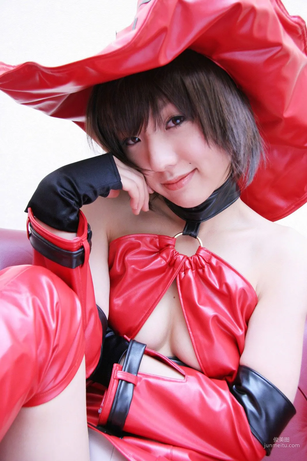 華群みさき(Hanamura Misaki) 《Guilty Gear》 Dizzy [HONEY BUNNY] 寫真集 21