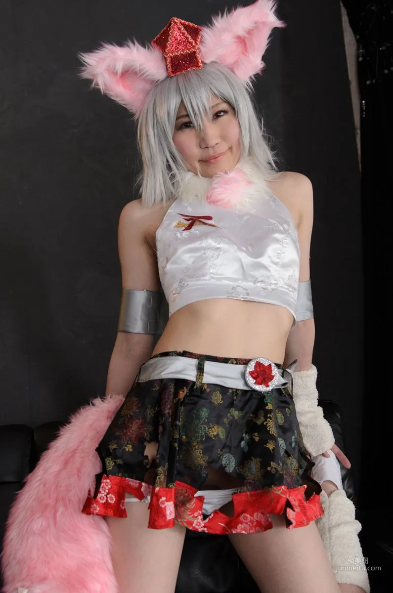 美月葉兎 (Mitsuki Kanato) 《東方Project》鈴仙·優曇華院·イナバ 寫真集 82