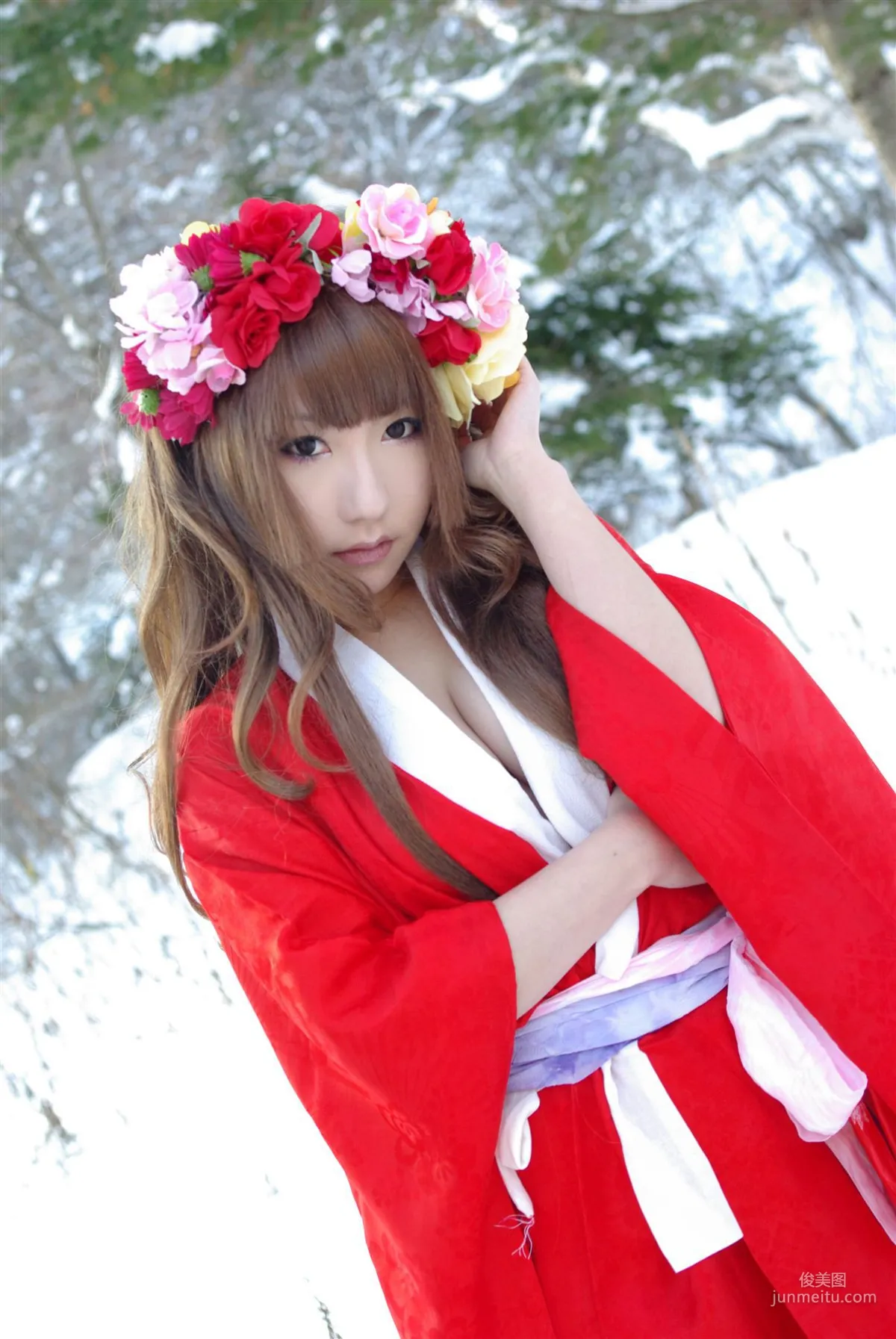 サク (绫香) 《霞んでく記憶の中に雪 貴方の為に祈つた》 寫真集 100