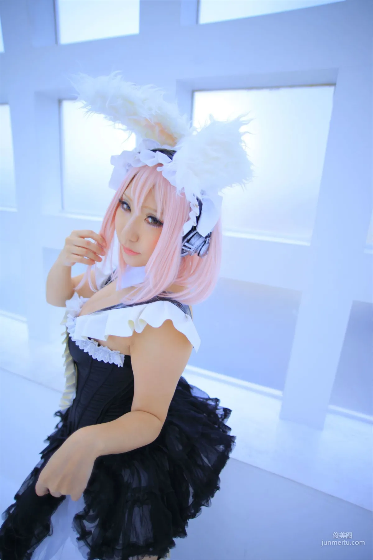 サク (Saku) 《Sonicomi》Super Sonico [Shooting Star's] 寫真集 74