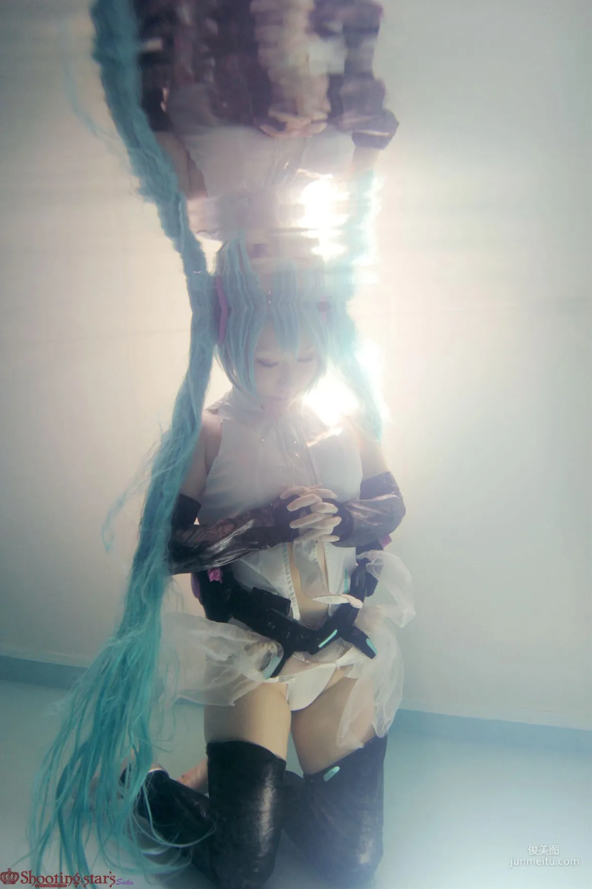 绫香 (サク) 《VOCALOID》初音ミク+鏡音リン [Shooting Star's] 寫真集 10