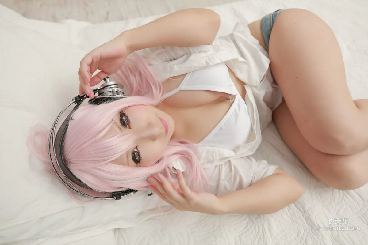 サク (Saku) 《Sonicomi》Super Sonico [Shooting Star's] 寫真集 33
