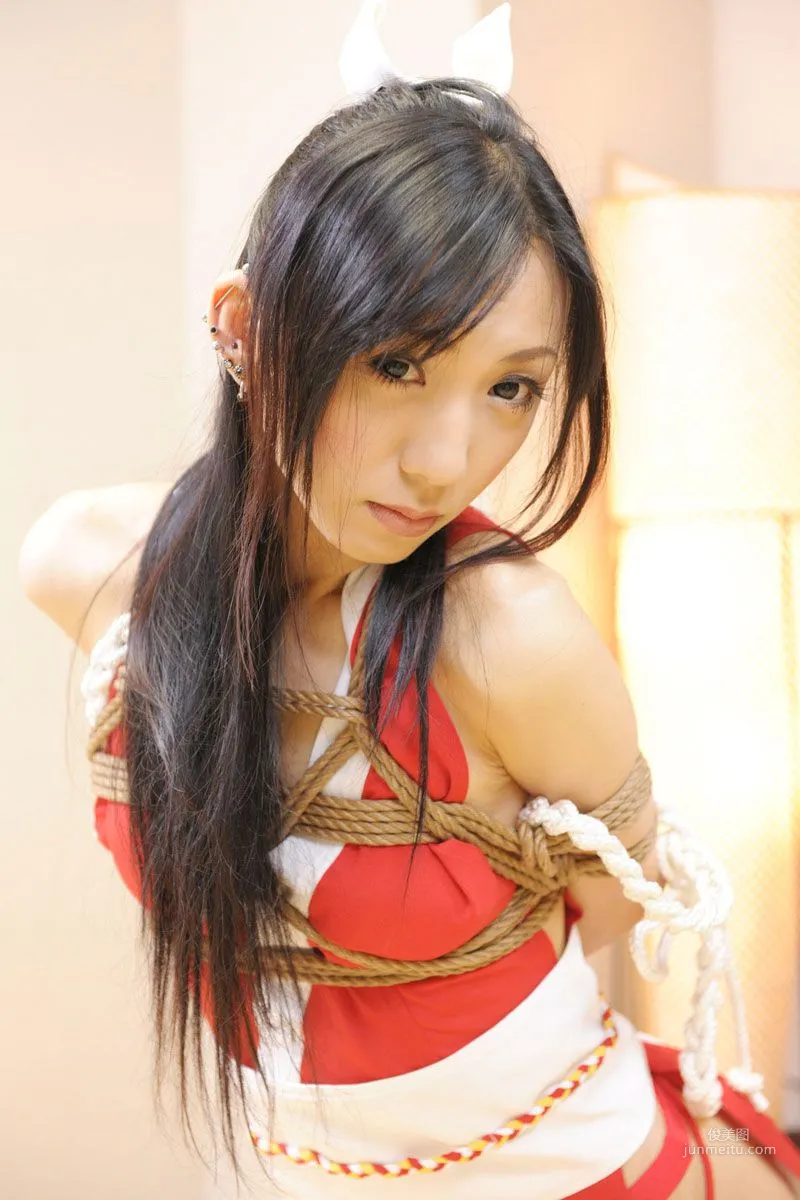華群みさき 《KING OF FIGHTERS》MAI SHIRANUI 寫真集 22