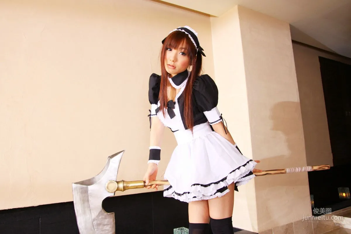 華群みさき 《Queen's Blade》Airi+《Samurai Spirits》Iroha [HONEY BUNNY] 寫真集 19