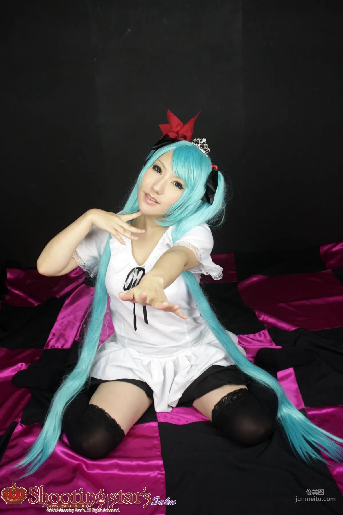 サク (Saku) 《VOCALOID》Hatsune Miku 2 [Shooting Star's] 寫真集 24