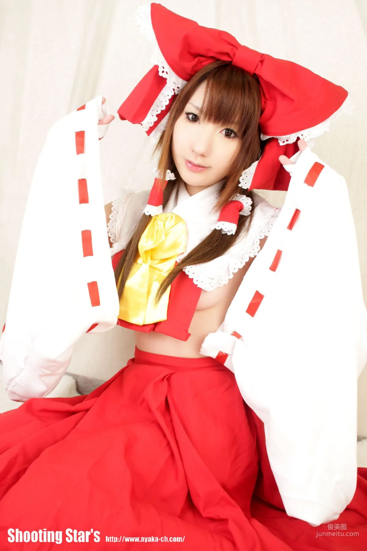 绫香 (Saku サク) 《東方Project》博麗霊夢 Reimu Hakurei 寫真集 95