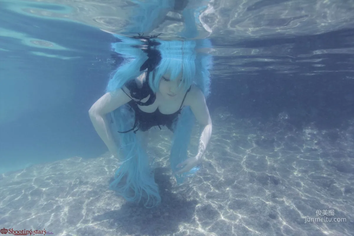 サク (Saku) 《VOCALOID》Miku+GUMI+MEIKO [Shooting Star's] 寫真集 46
