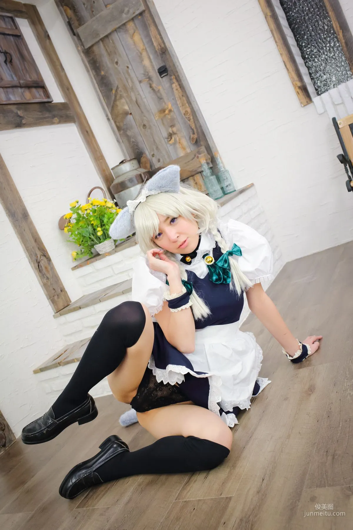 羽川るな 《東方月時計～ルナ·ダイアル》Izayoi Sakuya 寫真集 18