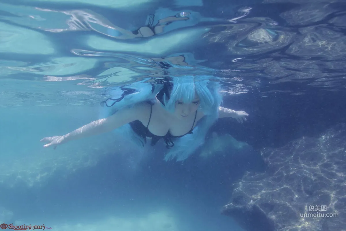 サク (Saku) 《VOCALOID》Miku+GUMI+MEIKO [Shooting Star's] 寫真集 45