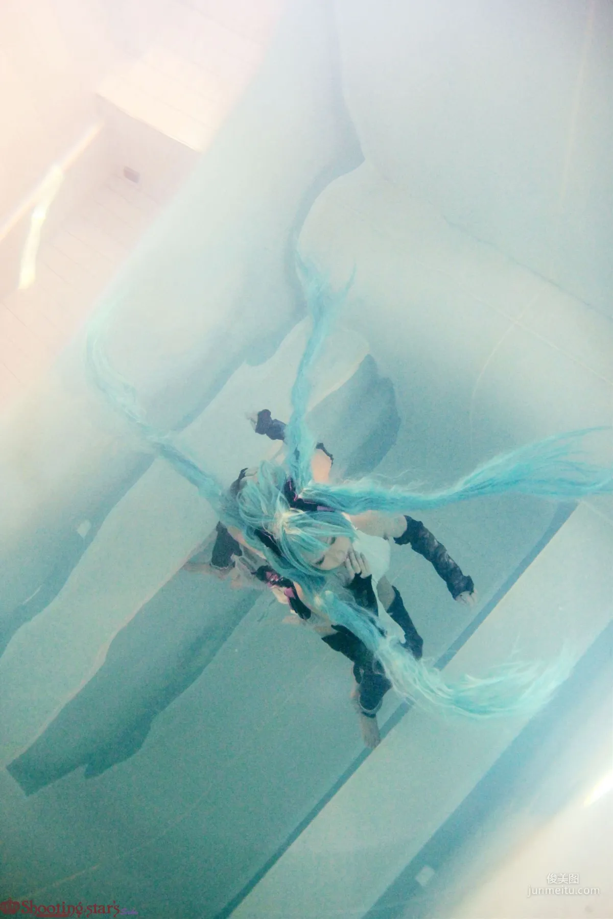 绫香 (サク) 《VOCALOID》初音ミク+鏡音リン [Shooting Star's] 寫真集 2