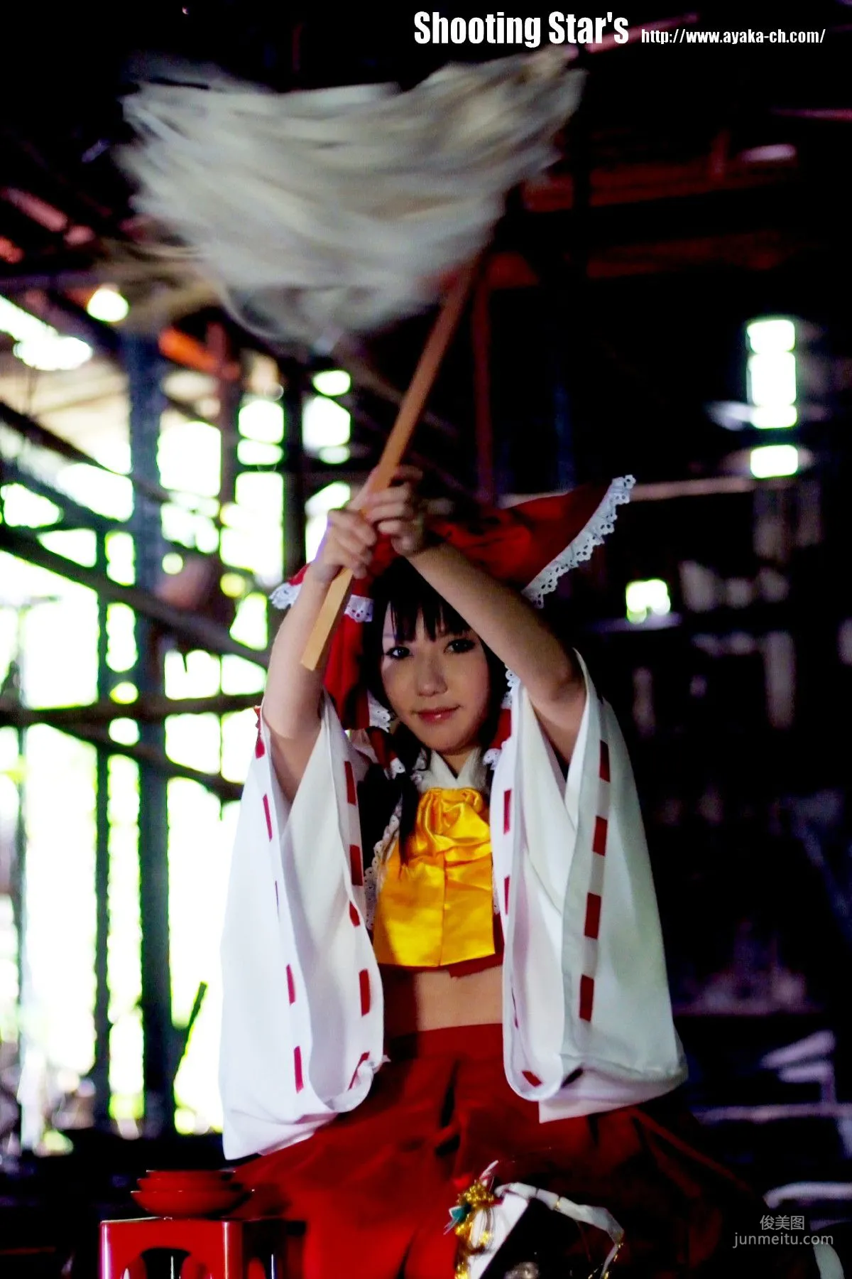 绫香 (Saku サク) 《東方Project》博麗霊夢 Reimu Hakurei 寫真集 53