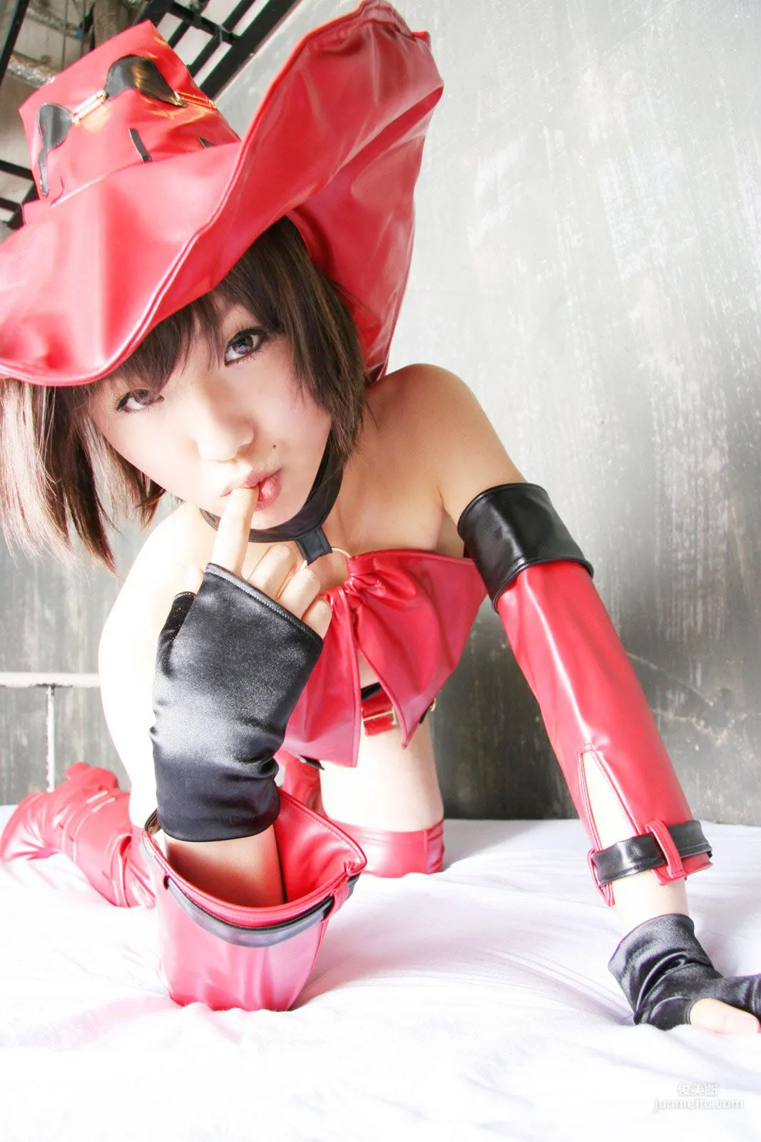華群みさき(Hanamura Misaki) 《Guilty Gear》 Dizzy [HONEY BUNNY] 寫真集 86