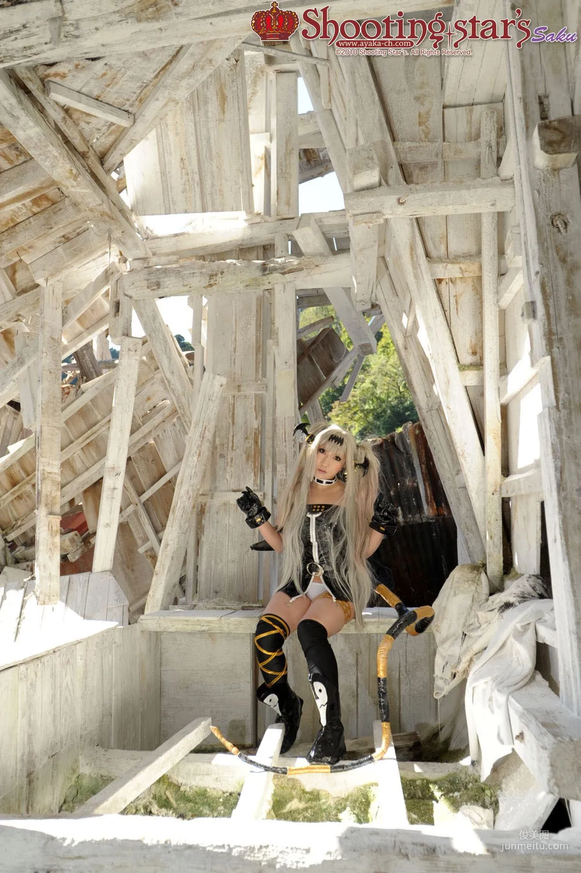 サク (绫香) 《Queen's Blade》Alice(アリス) [Shooting Star's] 寫真集 29
