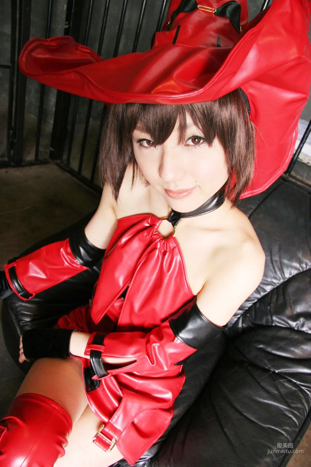 華群みさき(Hanamura Misaki) 《Guilty Gear》 Dizzy [HONEY BUNNY] 寫真集 38