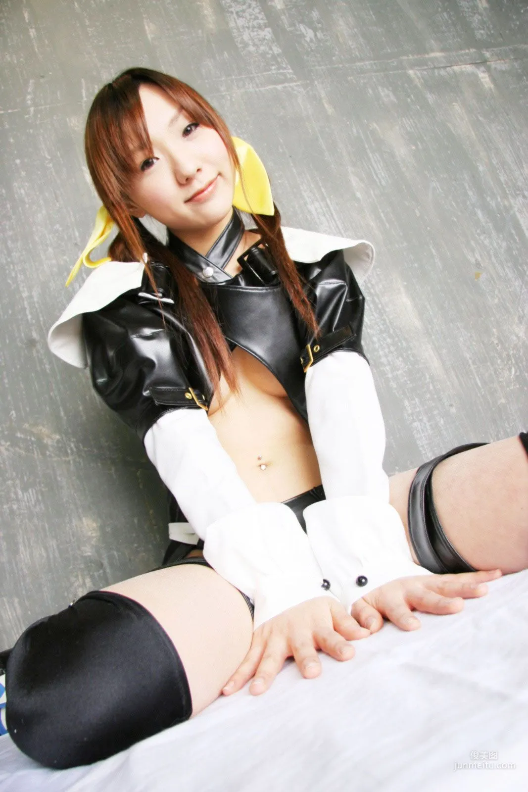 華群みさき《Guilty Gear》 I-no [HONEY BUNNY] 寫真集 41