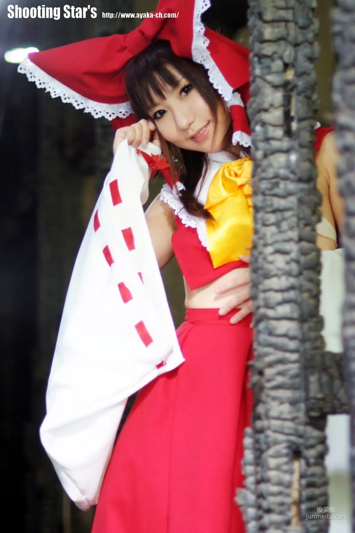 绫香 (Saku サク) 《東方Project》博麗霊夢 Reimu Hakurei 寫真集 67