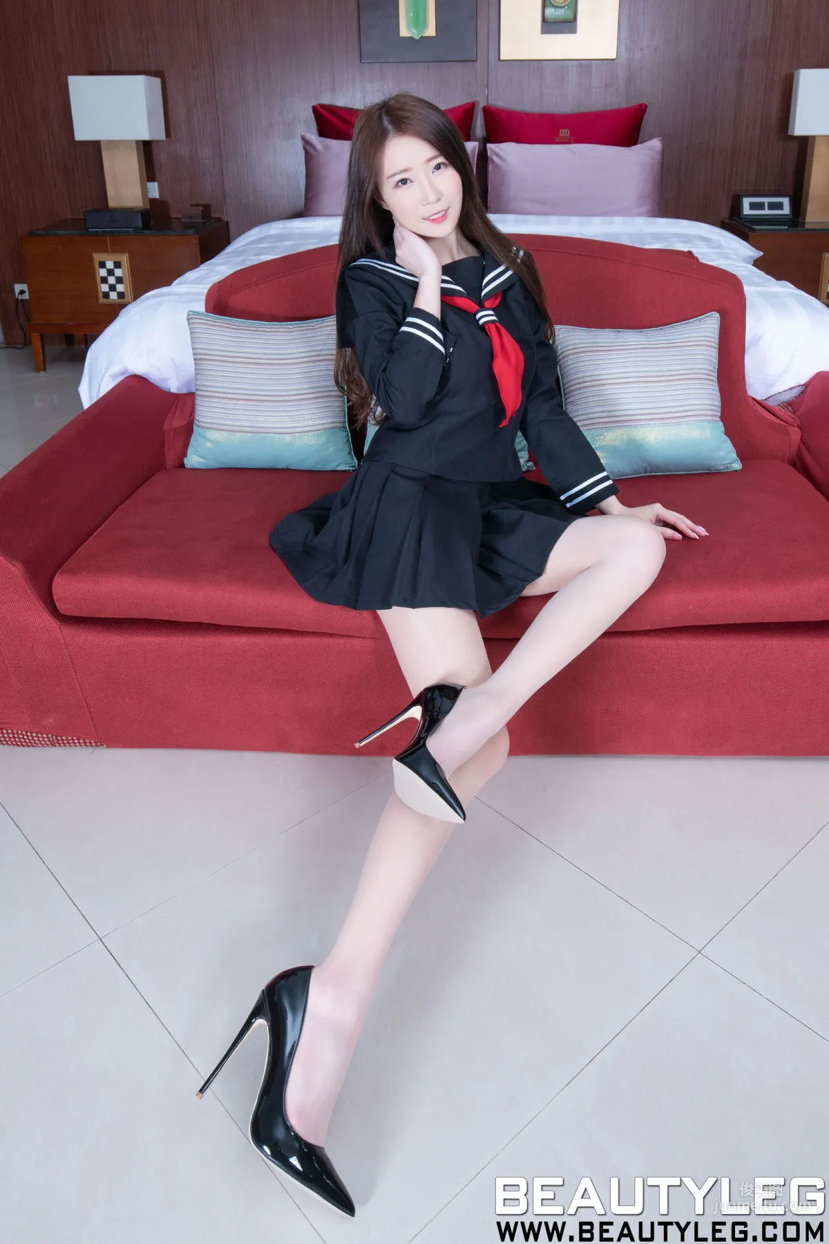 腿模Lia楊思原《水手制服+絲襪美腿》 [Beautyleg] No.1719 寫真集 22