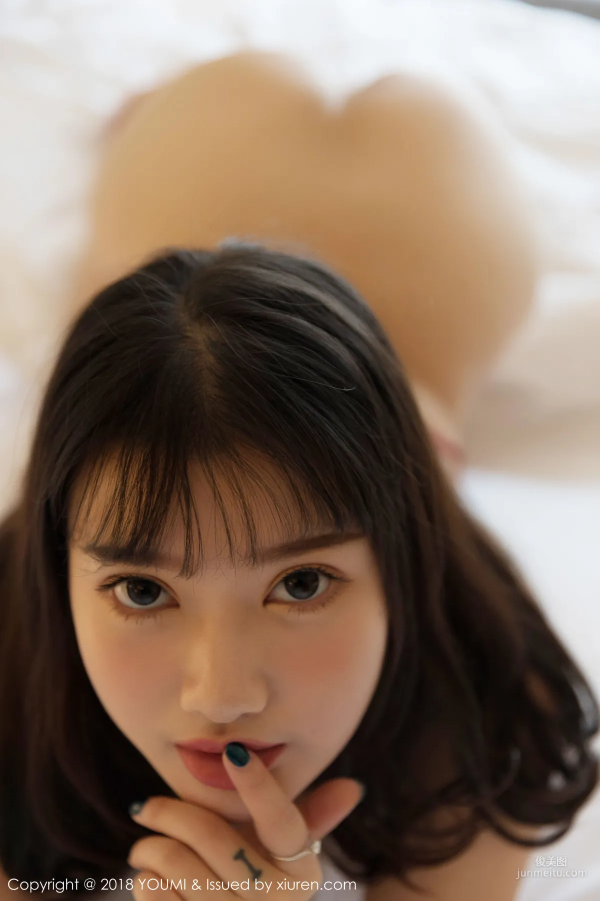 小尤奈《童顔巨乳模特》 [尤蜜荟YouMi] Vol.248 寫真集 32