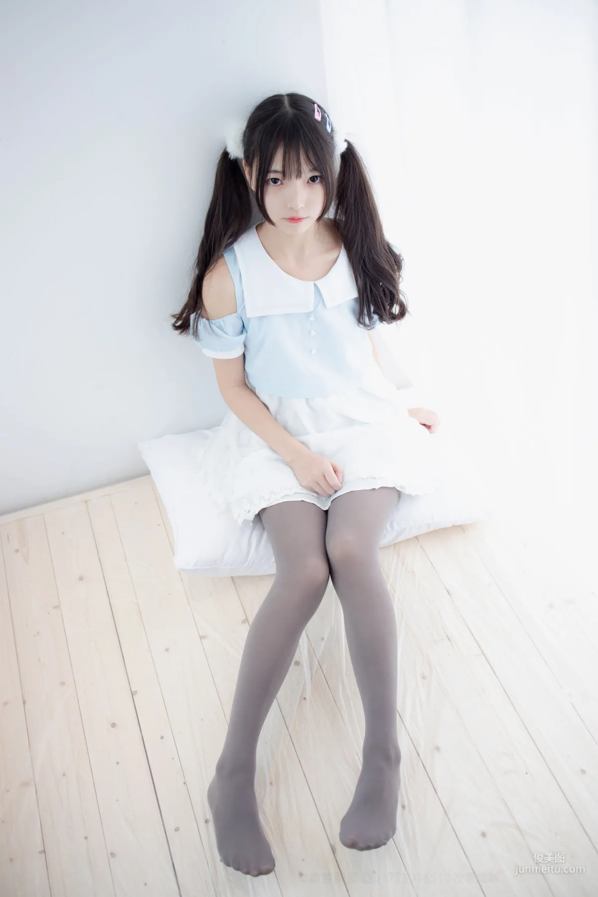 80D灰丝踩物 [森萝财团] [X-054] 写真集1
