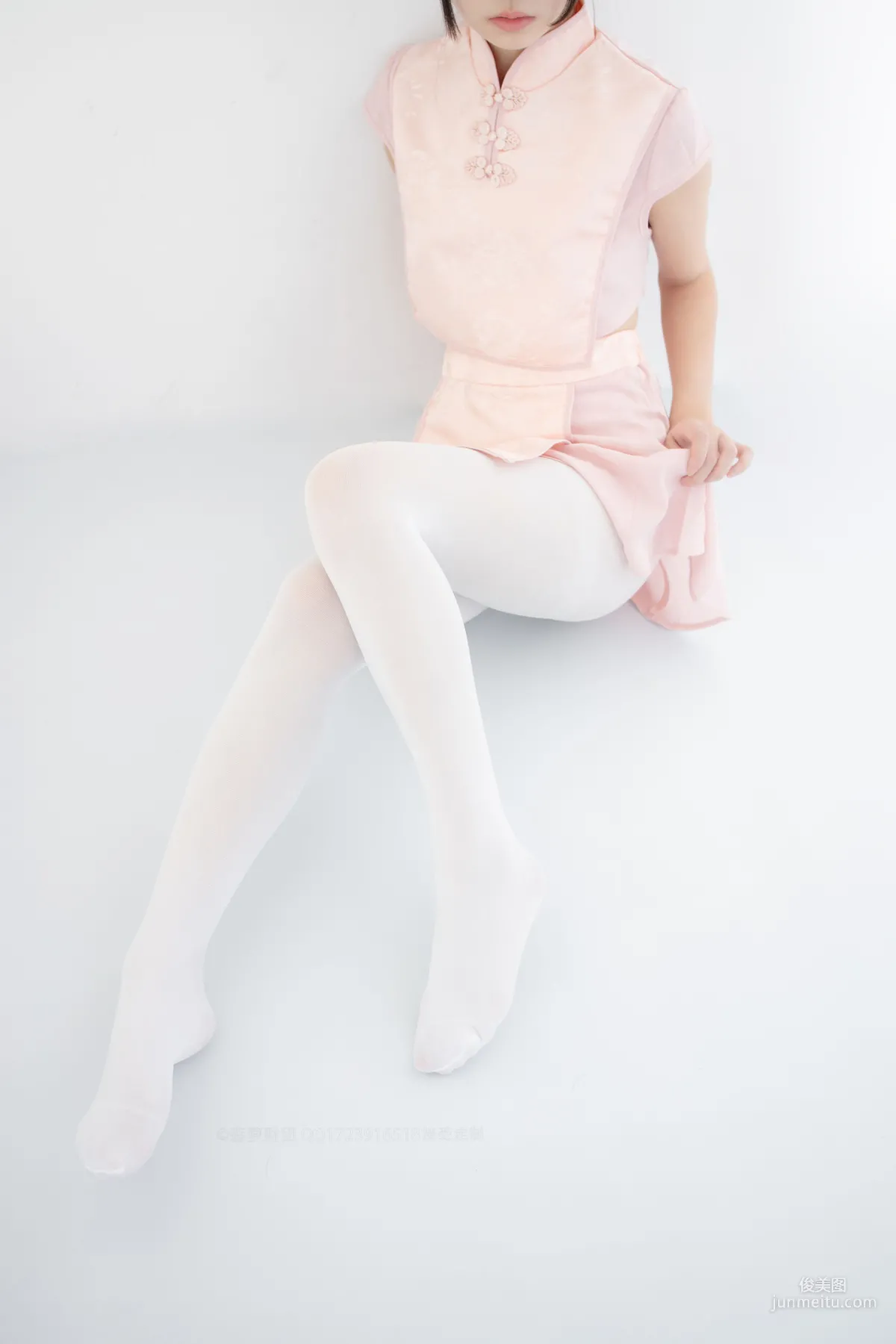 80D白丝踩物 [森萝财团] [X-052] 写真集8