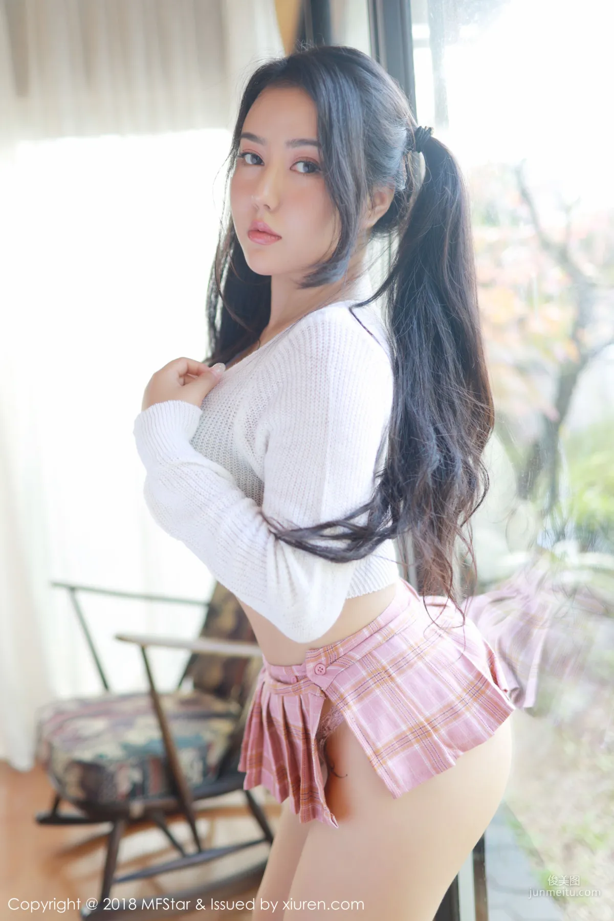 Manuela瑪魯娜《眼睛OL+無可比拟美臀誘惑》 [模範學院MFStar] Vol.168 寫真集 48