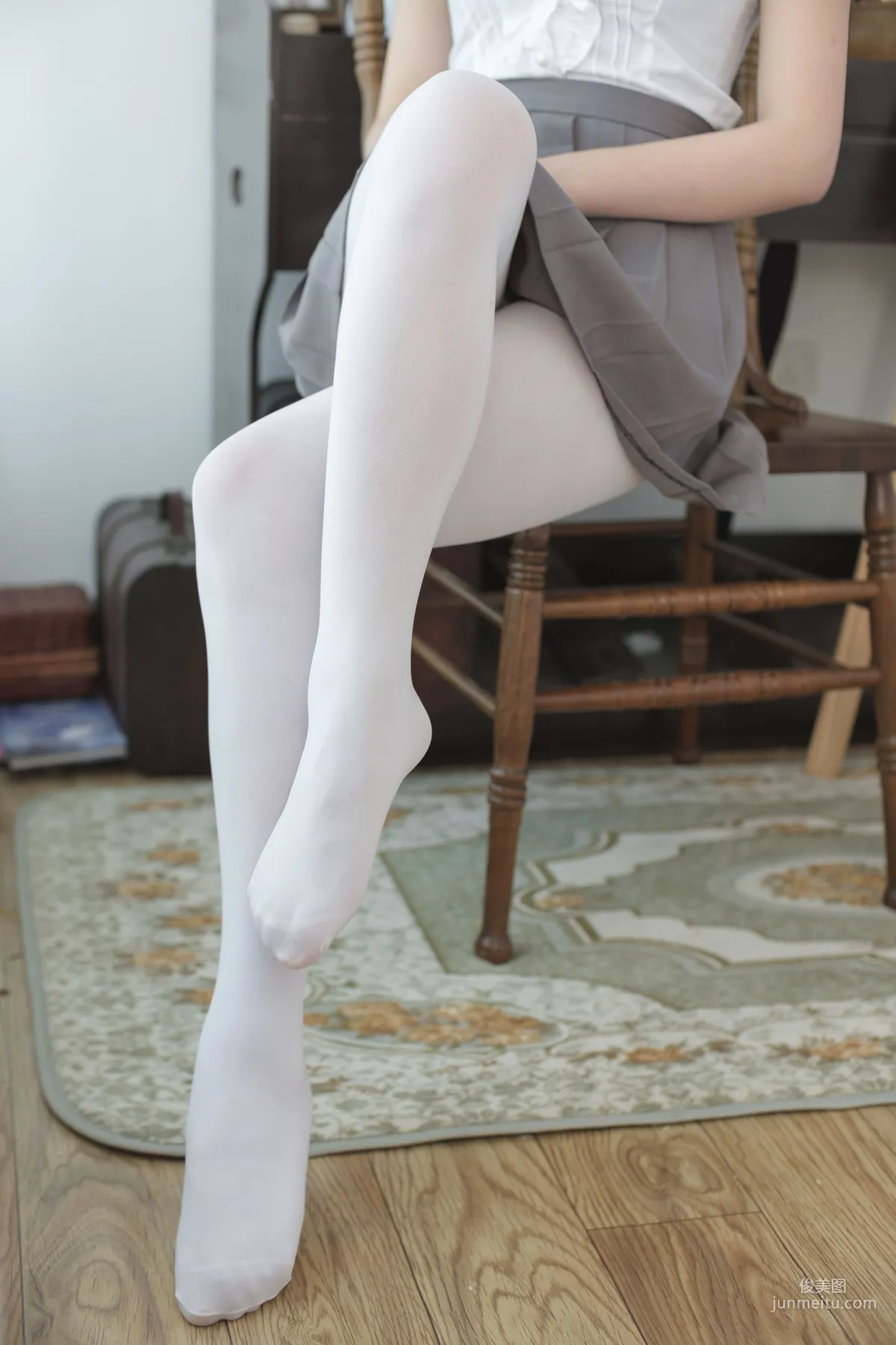 白丝美少女 [森萝财团] [BETA-020] 写真集7