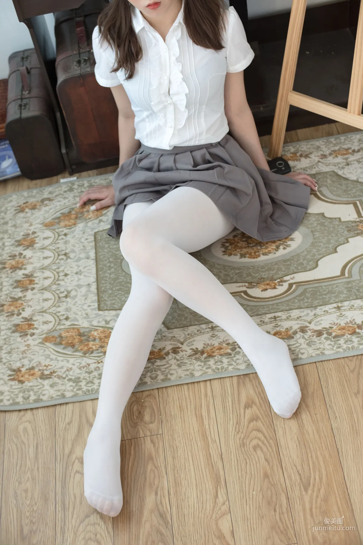 白丝美少女 [森萝财团] [BETA-020] 写真集42