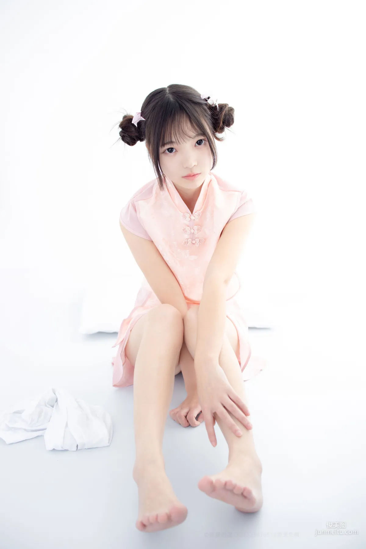 80D白丝踩物 [森萝财团] [X-052] 写真集66