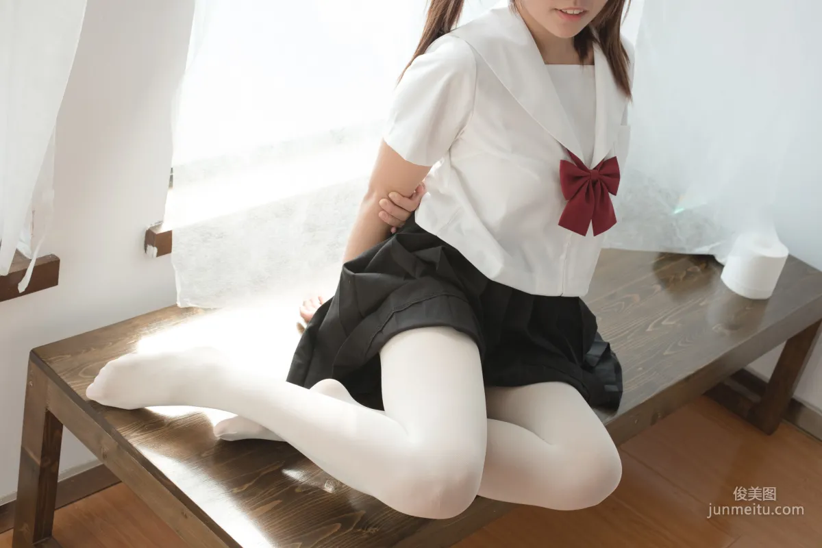 白絲美足學生裝蘿莉 [森蘿财團] [BETA-028] 寫真集 31