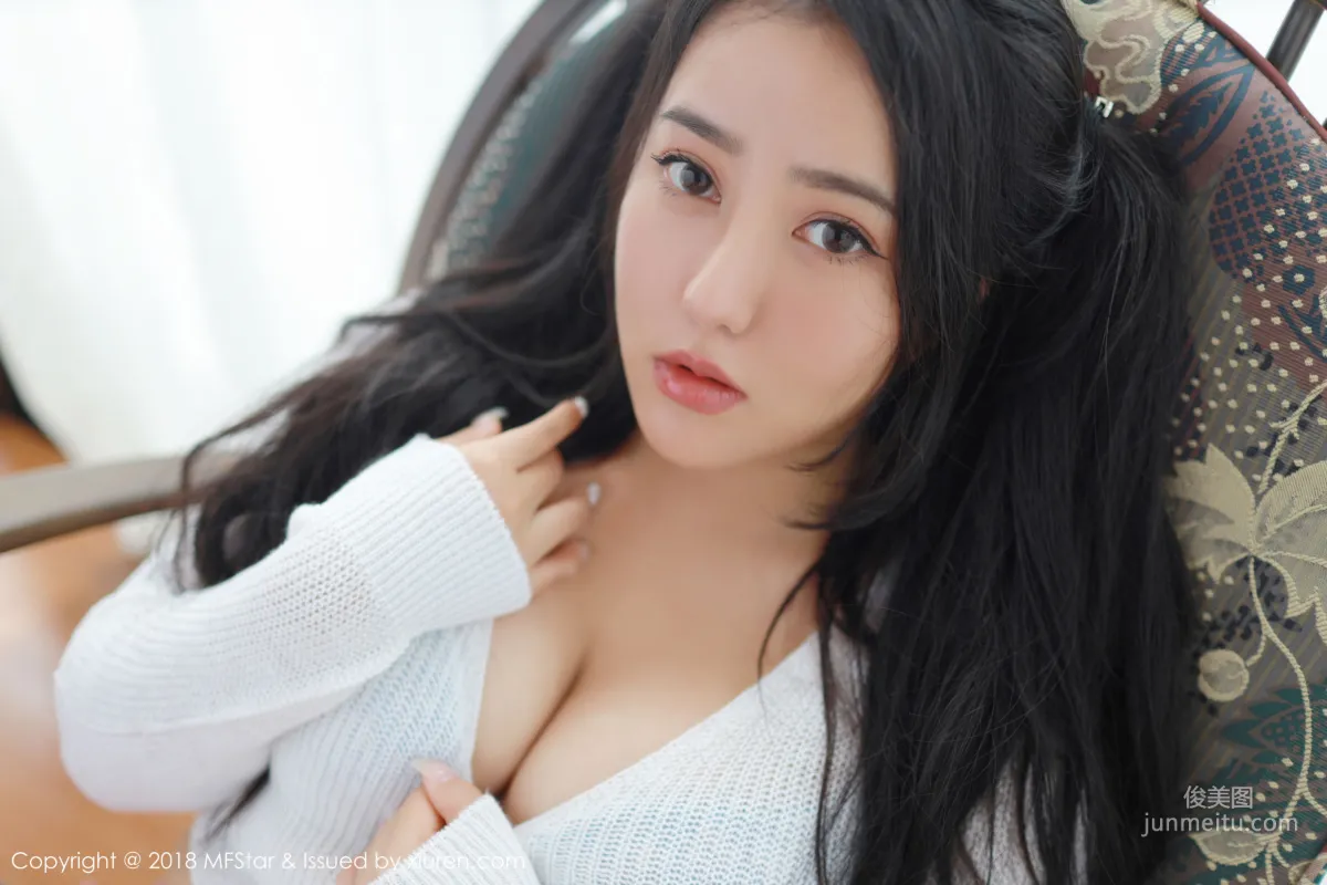 Manuela瑪魯娜《眼睛OL+無可比拟美臀誘惑》 [模範學院MFStar] Vol.168 寫真集 18