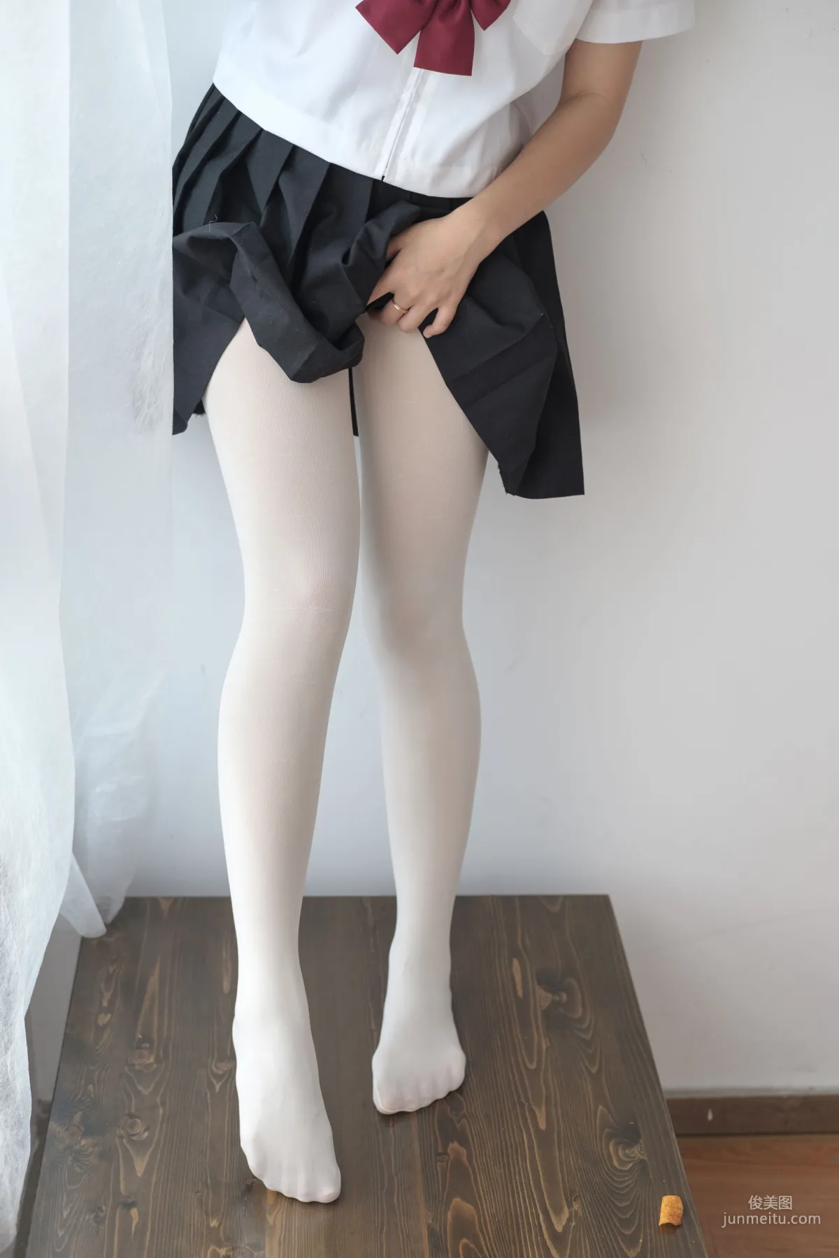 白絲美足學生裝蘿莉 [森蘿财團] [BETA-028] 寫真集 18
