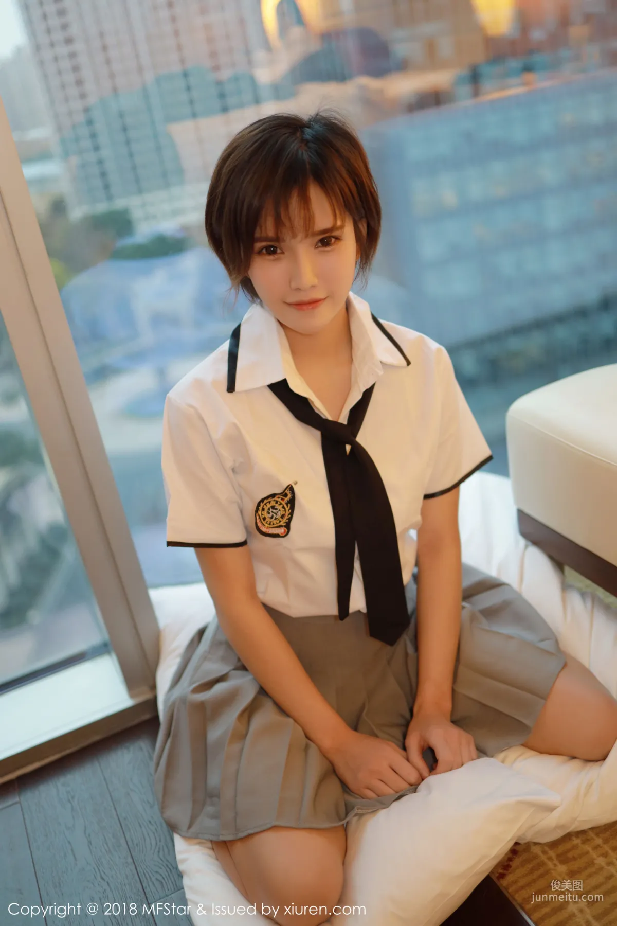 小姿2002《学院风格的娇媚》 [模范学院MFStar] Vol.172 写真集1