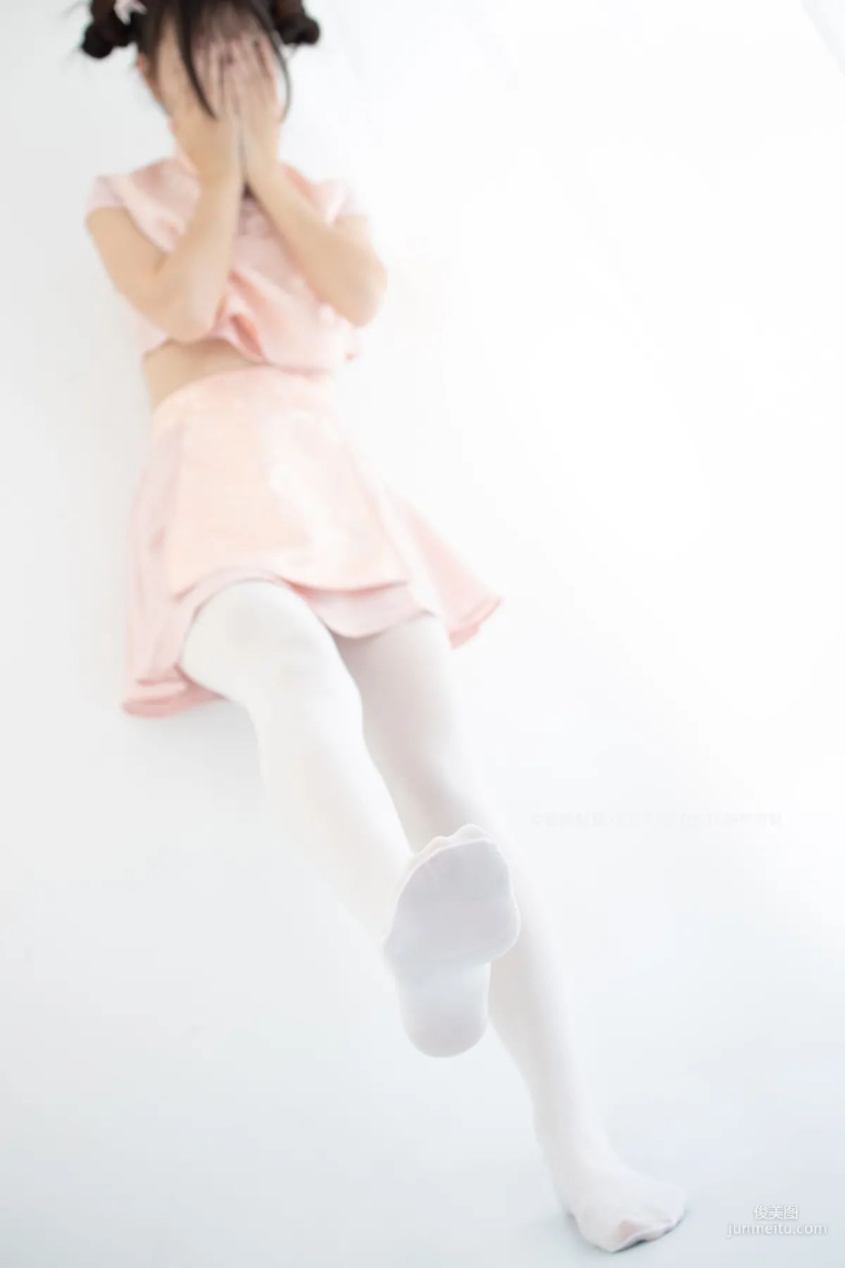80D白丝踩物 [森萝财团] [X-052] 写真集19