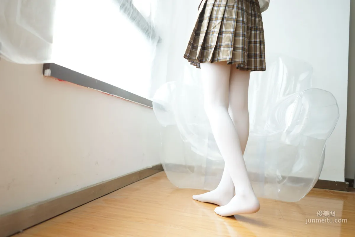 白絲格子裙蘿莉少女 [森蘿财團] [BETA-021] 寫真集 86
