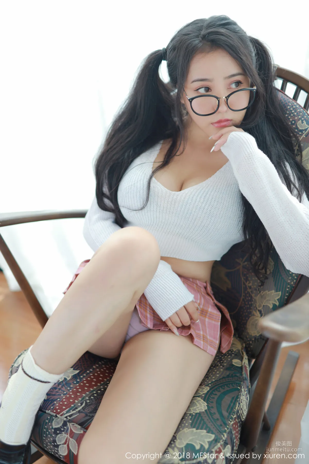 Manuela瑪魯娜《眼睛OL+無可比拟美臀誘惑》 [模範學院MFStar] Vol.168 寫真集 10