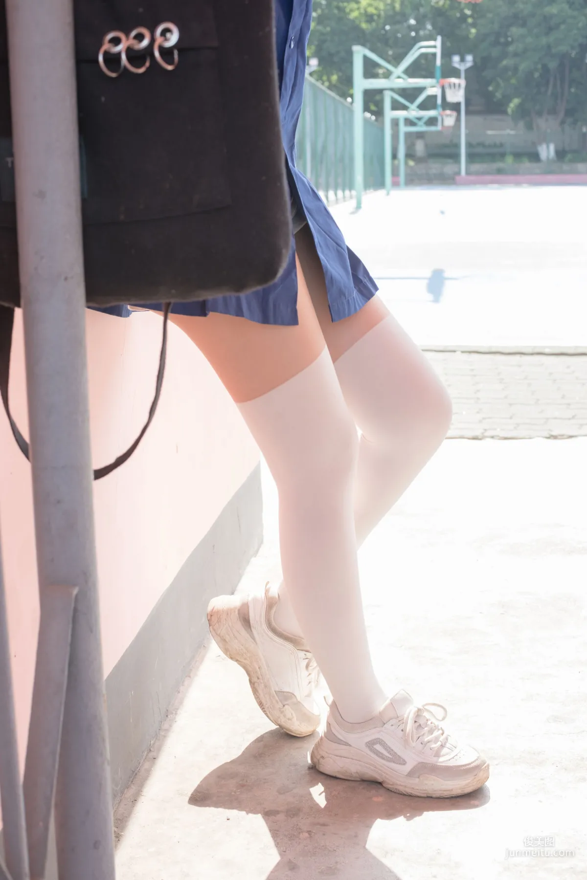 JK制服白丝外拍 [森萝财团] [BETA-018] 写真集9